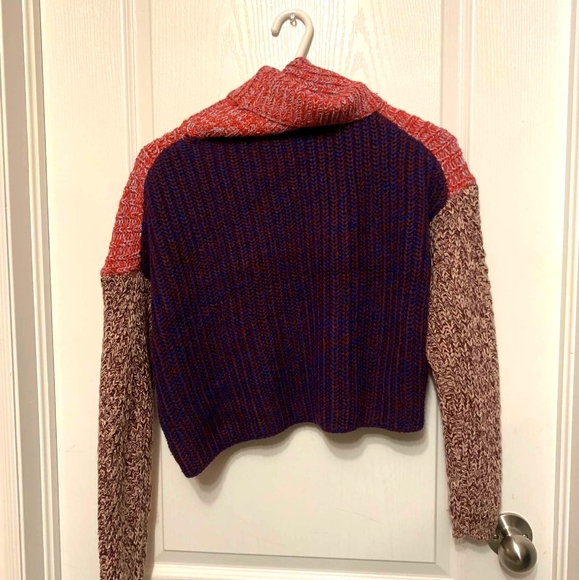Red and Blue Colourblock Knit Sweater - Picture 4 of 4